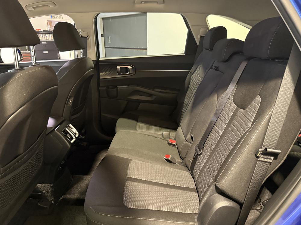 Kia Sorento LX PREMIUM 2023 d&rsquo;occasion à vendre - 29