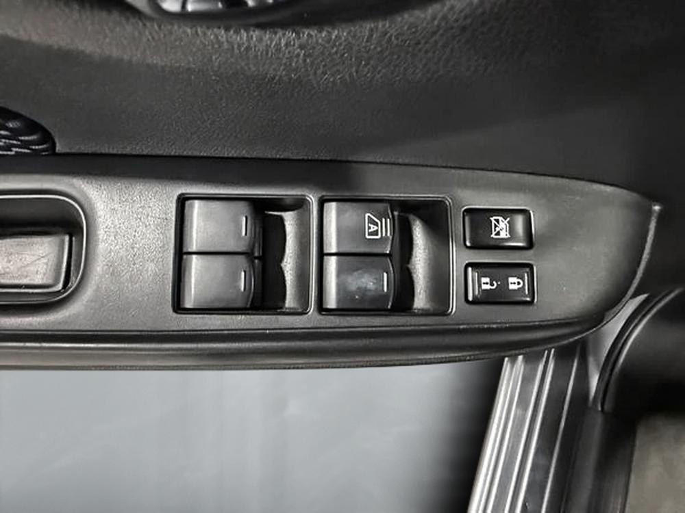 Nissan Versa Note 2019 Gris usage à vendre Nissan Versa Note 2019 Gris usage à vendre