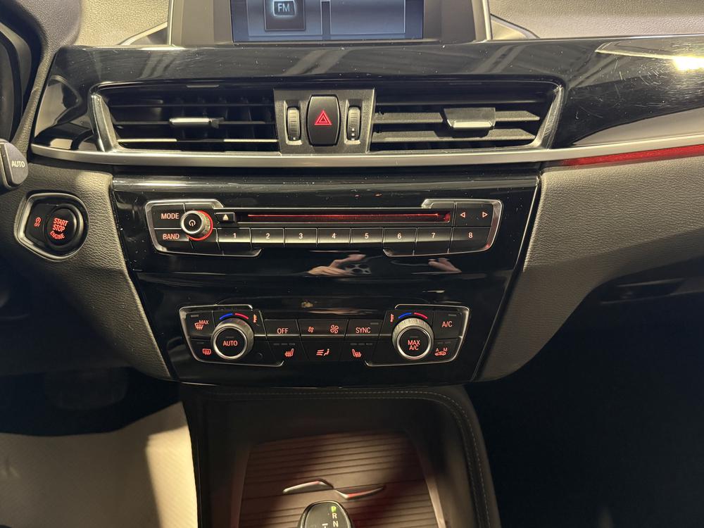 BMW X1 XDRIVE 28I 2018 d&rsquo;occasion à vendre - 27