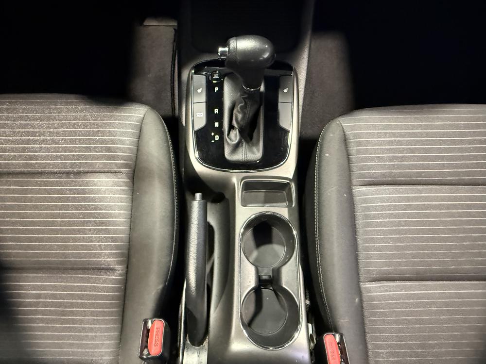 Kia Forte LX 2017 d&rsquo;occasion à vendre - 28