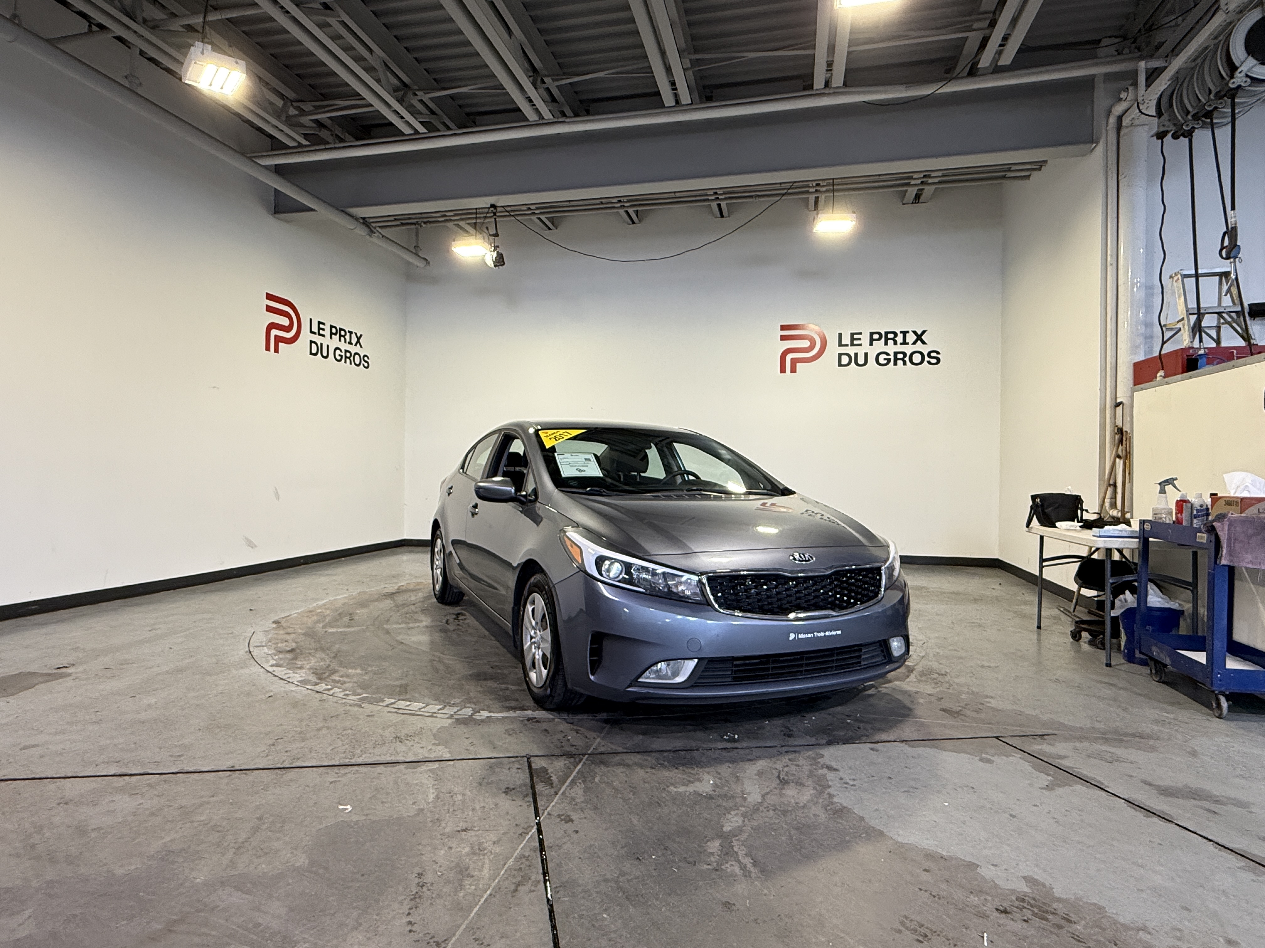 Gray 2017 Kia Forte Sedan Front-Wheel Drive Automatic