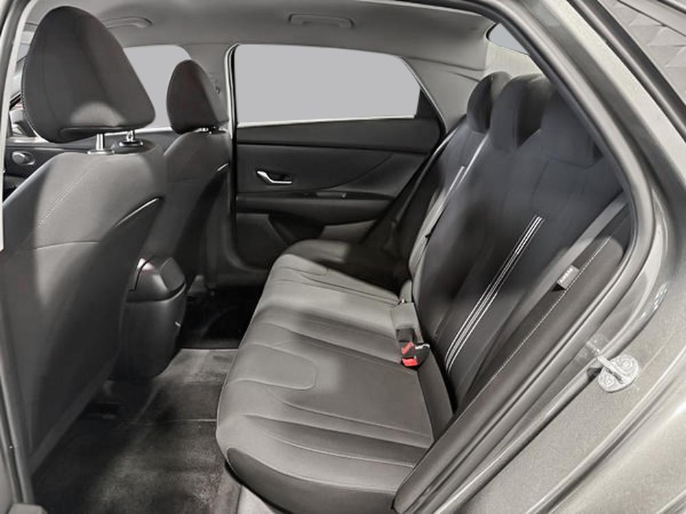 Hyundai Elantra Preferred 2025 d&rsquo;occasion à vendre - 29