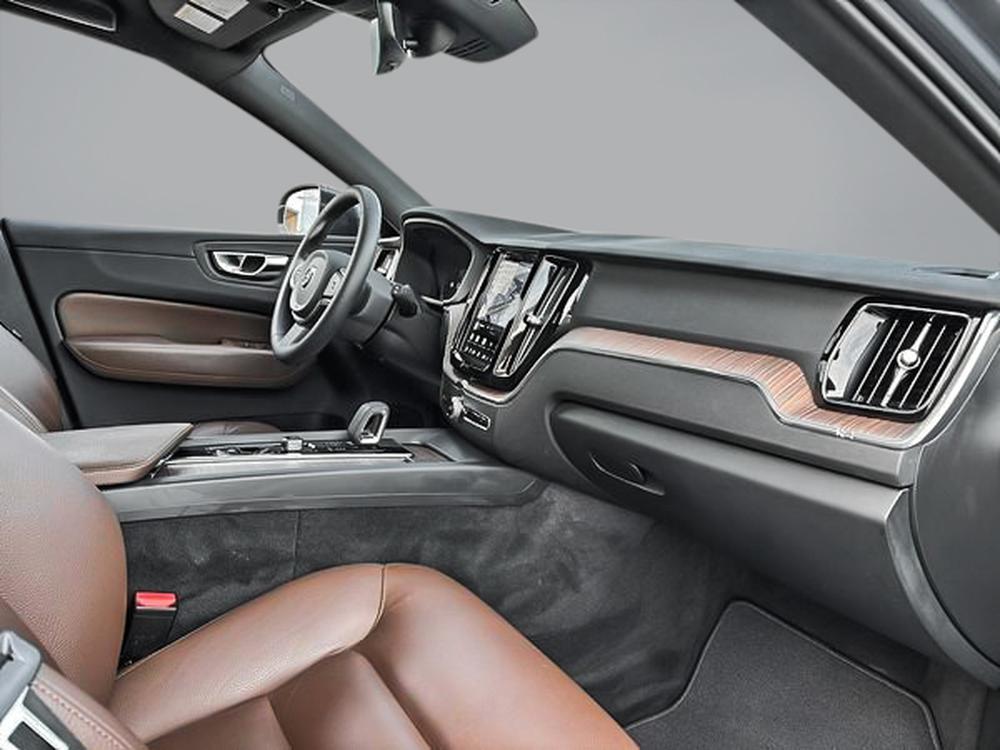 Volvo XC60 B6 MOMENTUM // PREMIUM PACK 2022 d&rsquo;occasion à vendre - 19