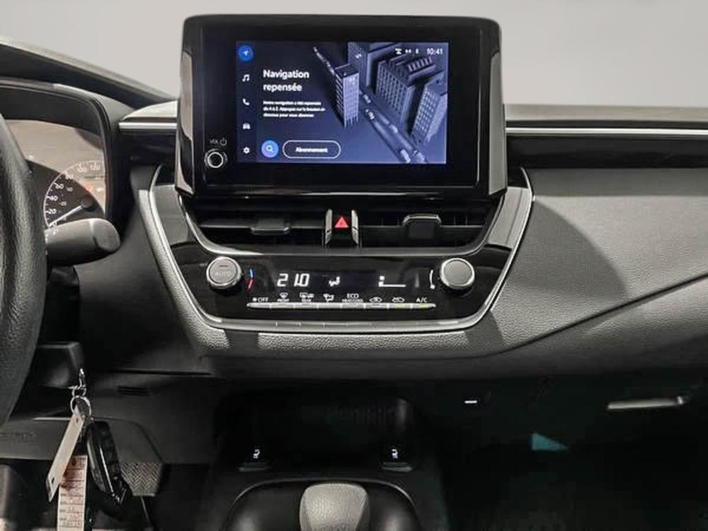 Toyota Corolla LE 2024 d&rsquo;occasion à vendre - 18