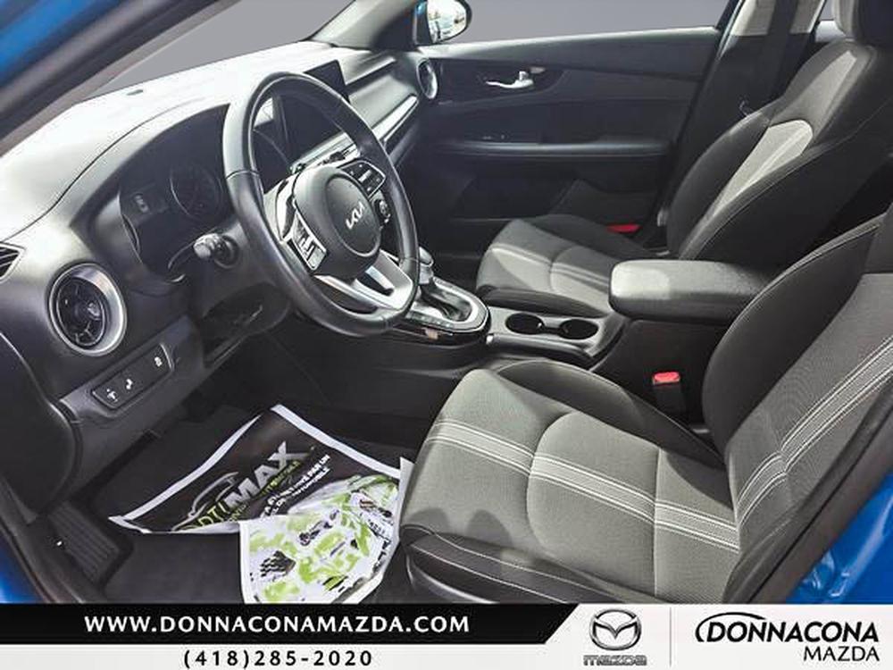 Kia Forte EX 2022 d&rsquo;occasion à vendre - 14