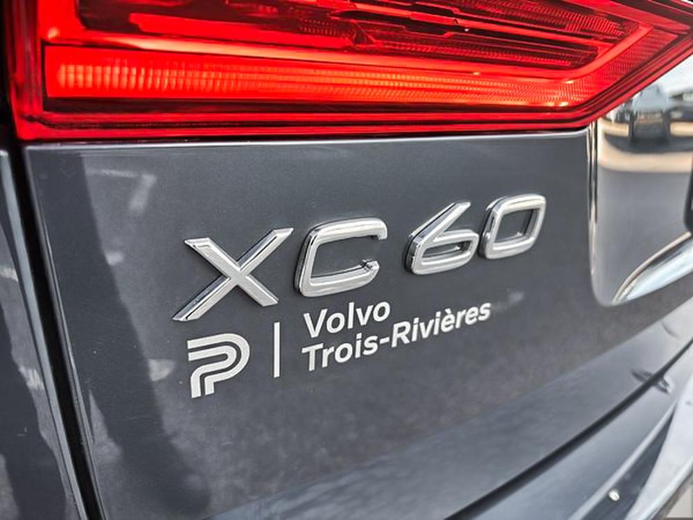 Volvo XC60 B6 MOMENTUM // PREMIUM PACK 2022 d&rsquo;occasion à vendre - 21