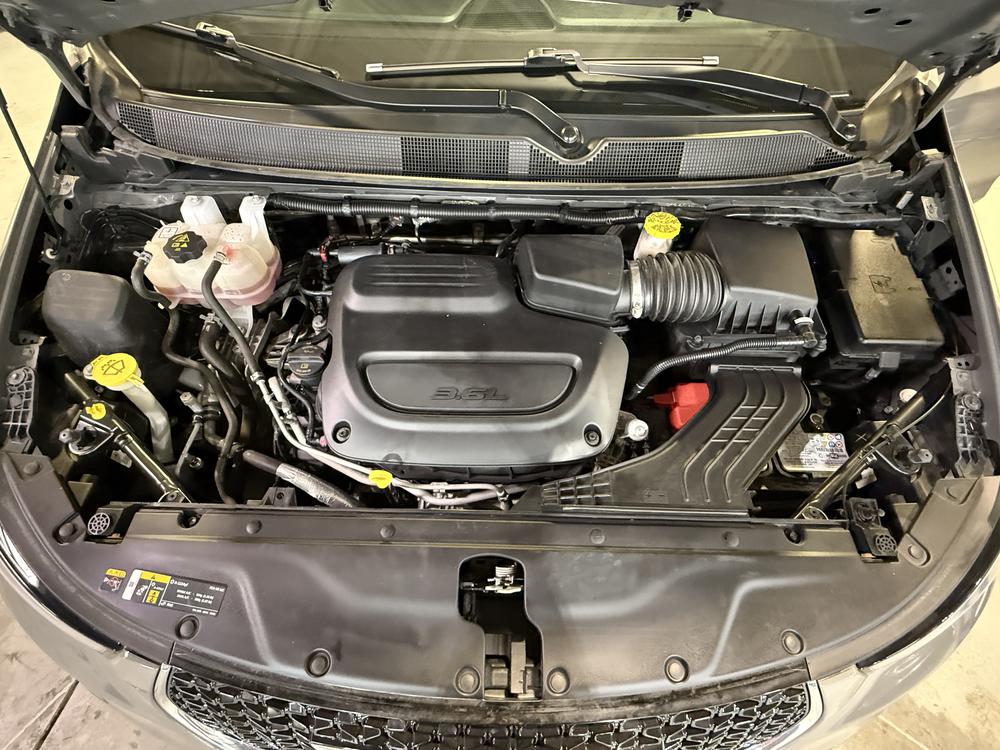 Chrysler Pacifica Touring 2023 d&rsquo;occasion à vendre - 31