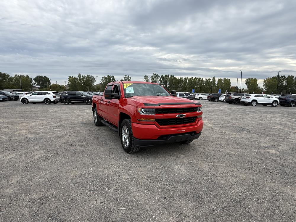 Chevrolet Silverado 1500 CUSTOM