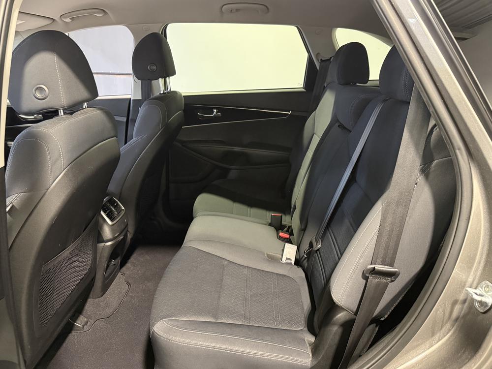 Kia Sorento LX 2018 d&rsquo;occasion à vendre - 29