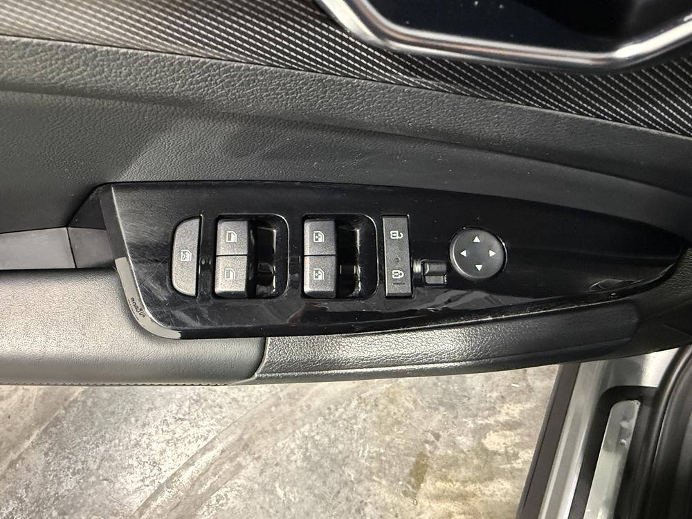Kia Sportage EX PREMIUM 2023 d&rsquo;occasion à vendre - 16
