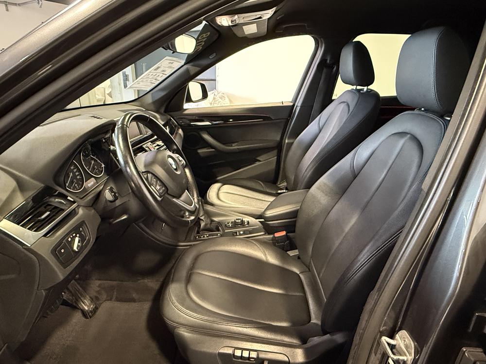 BMW X1 XDRIVE 28I 2018 d&rsquo;occasion à vendre - 16