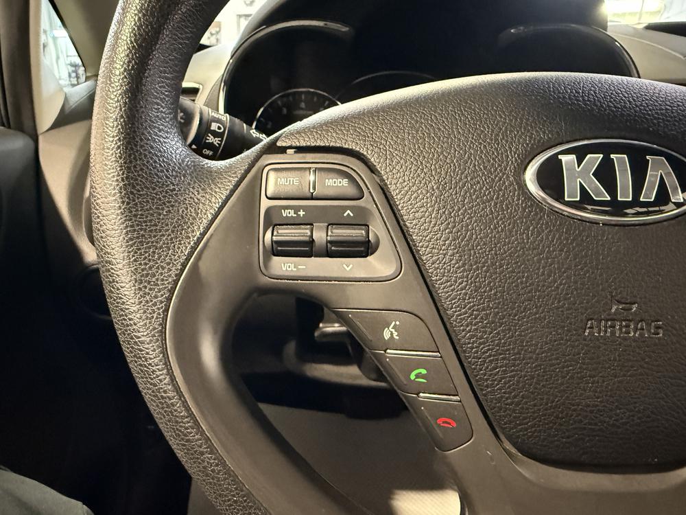 Kia Forte LX 2017 d&rsquo;occasion à vendre - 18