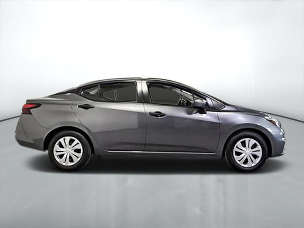 Nissan Versa 2022 Gris usage à vendre Nissan Versa 2022 Gris usage à vendre