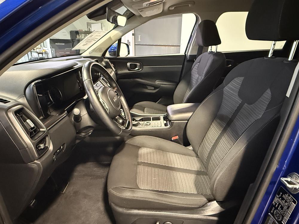 Kia Sorento LX PREMIUM 2023 d&rsquo;occasion à vendre - 16