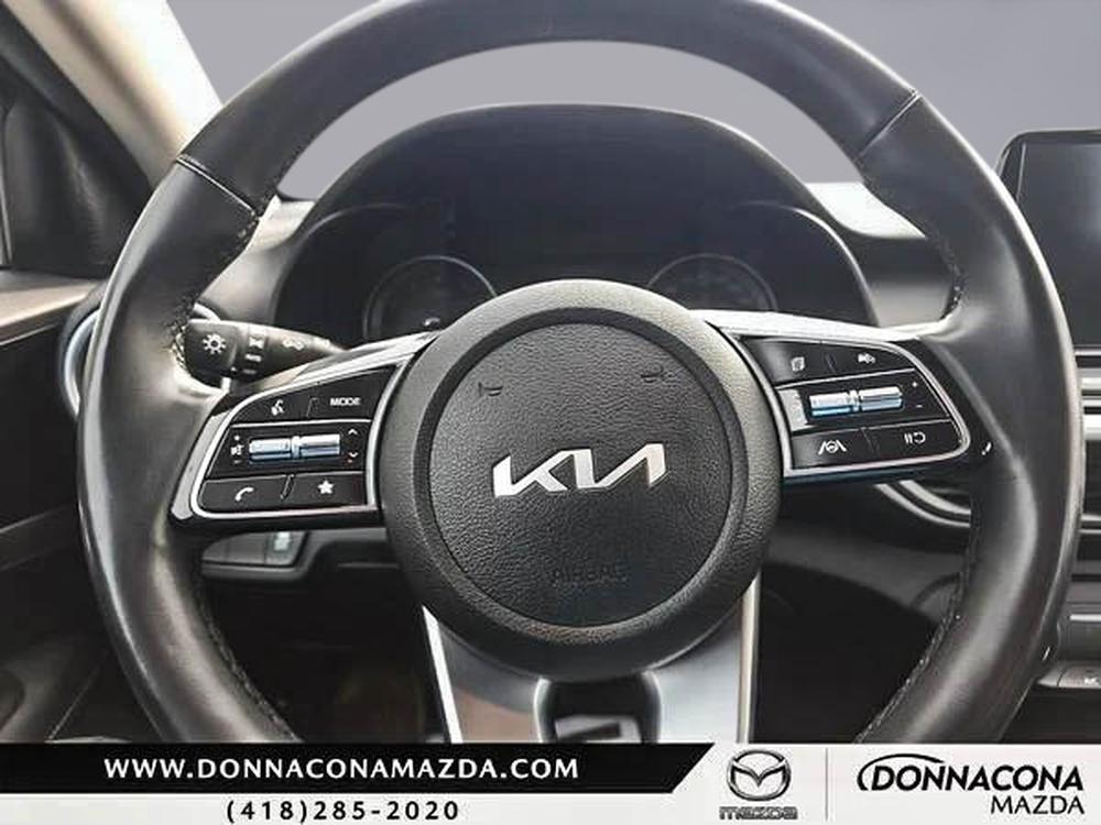 Kia Forte EX 2022 d&rsquo;occasion à vendre - 17