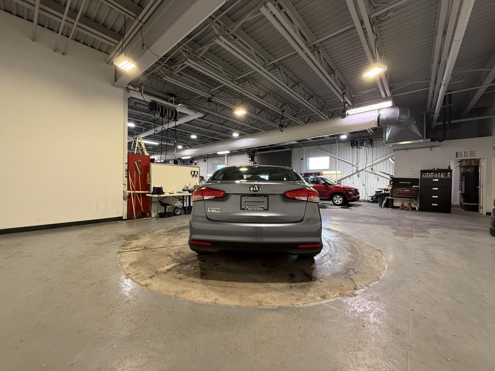 Kia Forte LX 2017 d&rsquo;occasion à vendre - 4