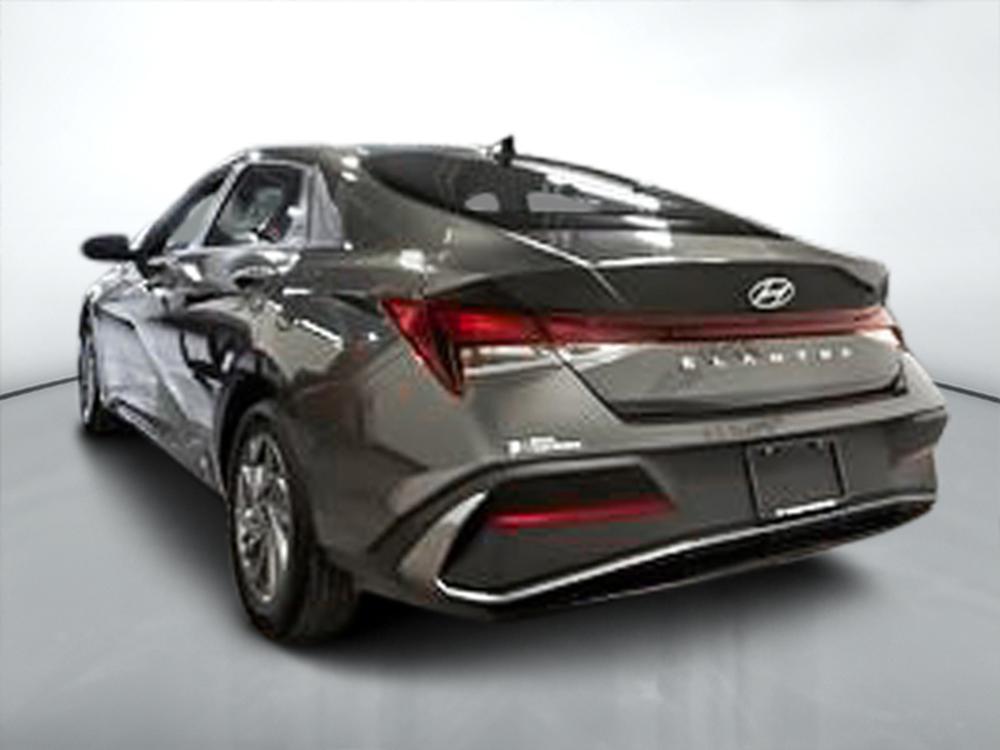 Hyundai Elantra Preferred 2025 d&rsquo;occasion à vendre - 6