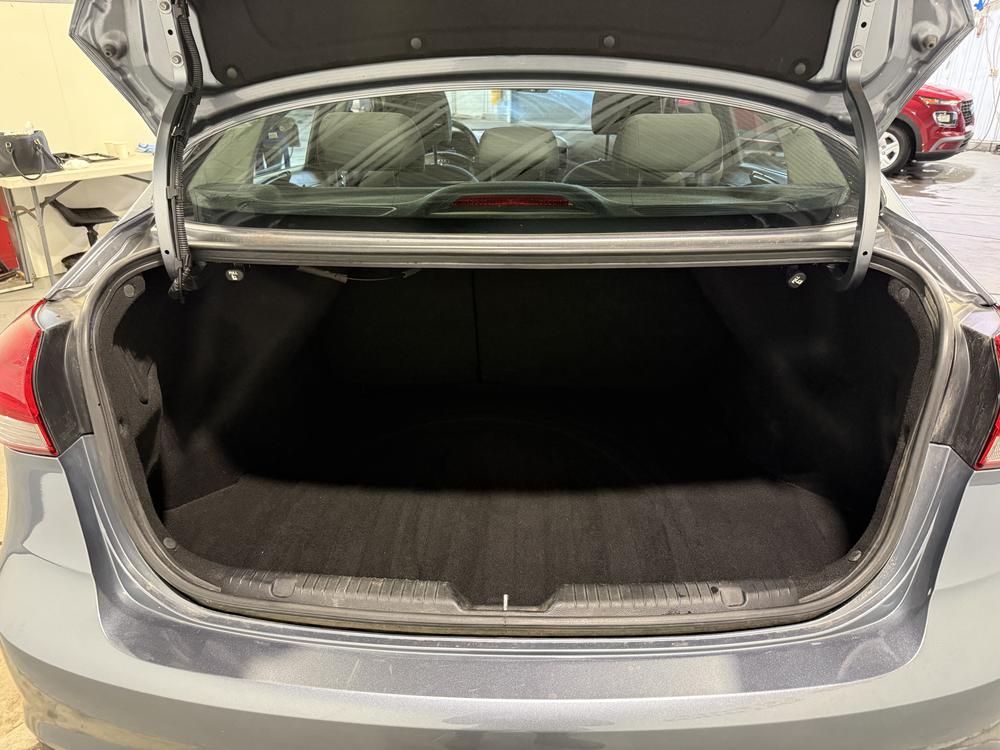 Kia Forte LX 2017 d&rsquo;occasion à vendre - 30