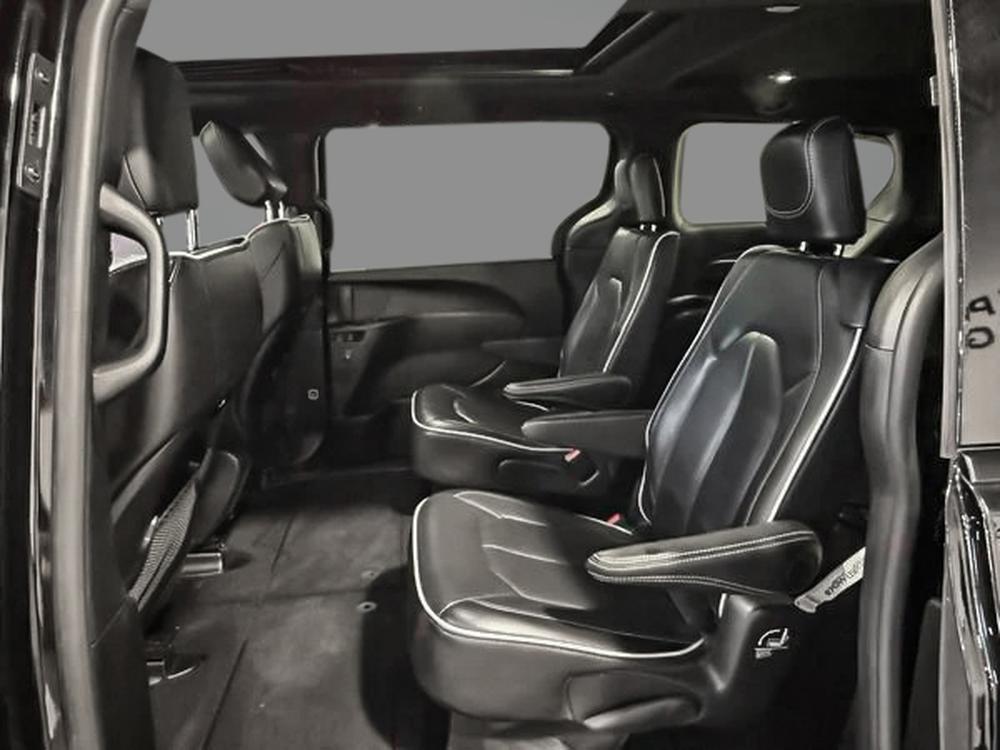 Chrysler Pacifica Limited 2025 d&rsquo;occasion à vendre - 30