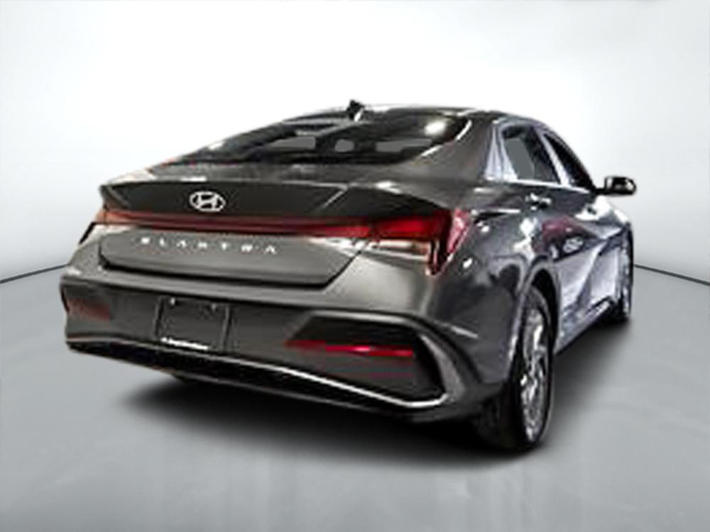 Hyundai Elantra Preferred 2025 d&rsquo;occasion à vendre - 3