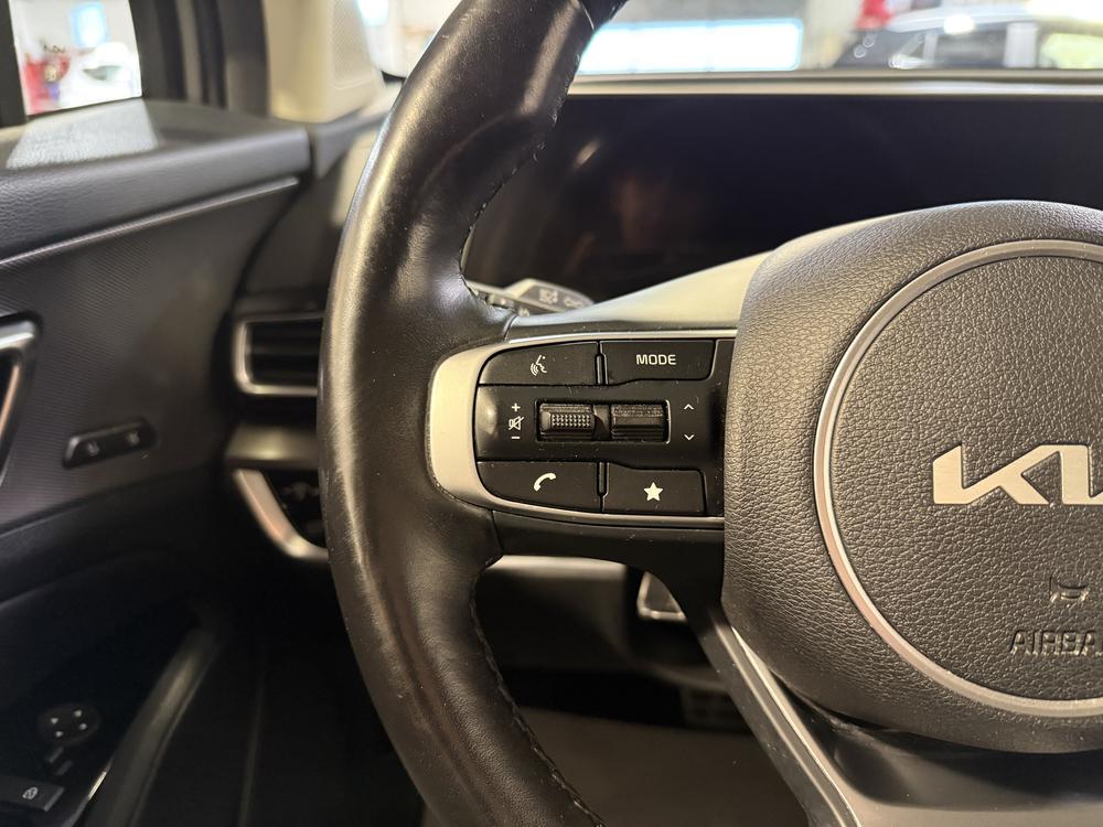 Kia Sportage EX PREMIUM 2023 d&rsquo;occasion à vendre - 19