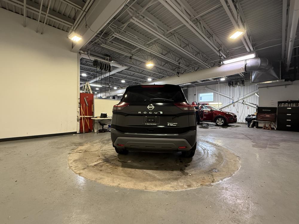 Nissan Rogue SV 2021 d&rsquo;occasion à vendre - 4