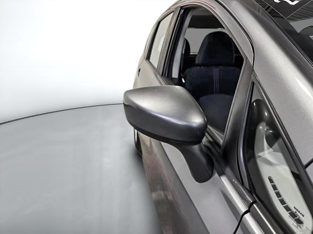 Nissan Versa Note 2019 Gris usage à vendre Nissan Versa Note 2019 Gris usage à vendre