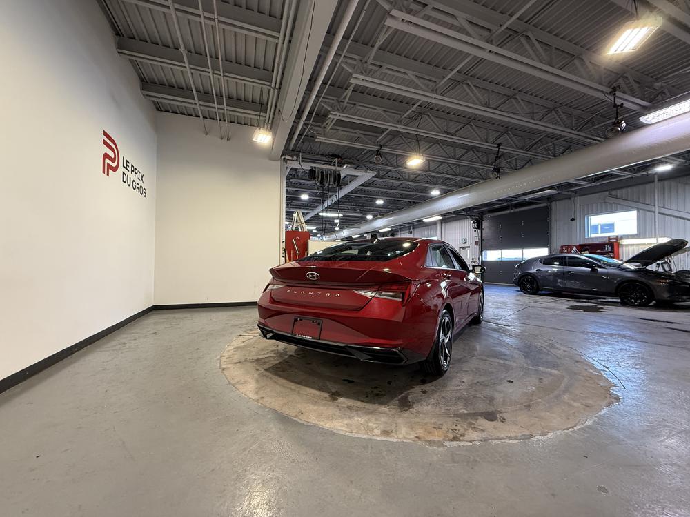 Hyundai Elantra LUXE 2023 d&rsquo;occasion à vendre - 3