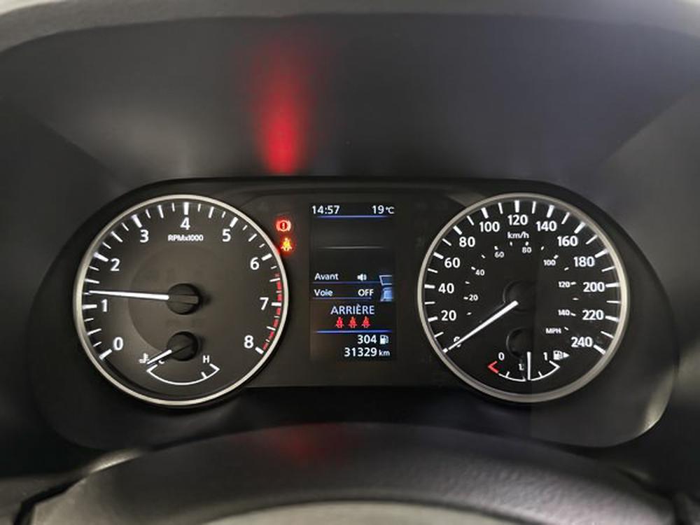 Nissan Sentra 2024 Noir usage à vendre Nissan Sentra 2024 Noir usage à vendre