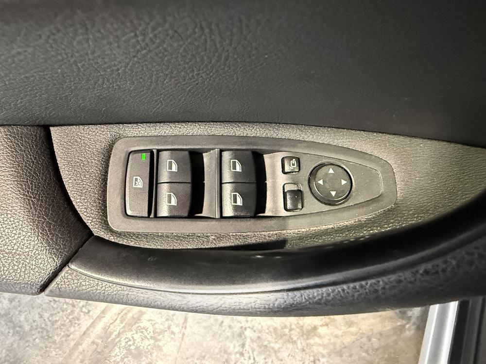 BMW X1 XDRIVE 28I 2018 d&rsquo;occasion à vendre - 14