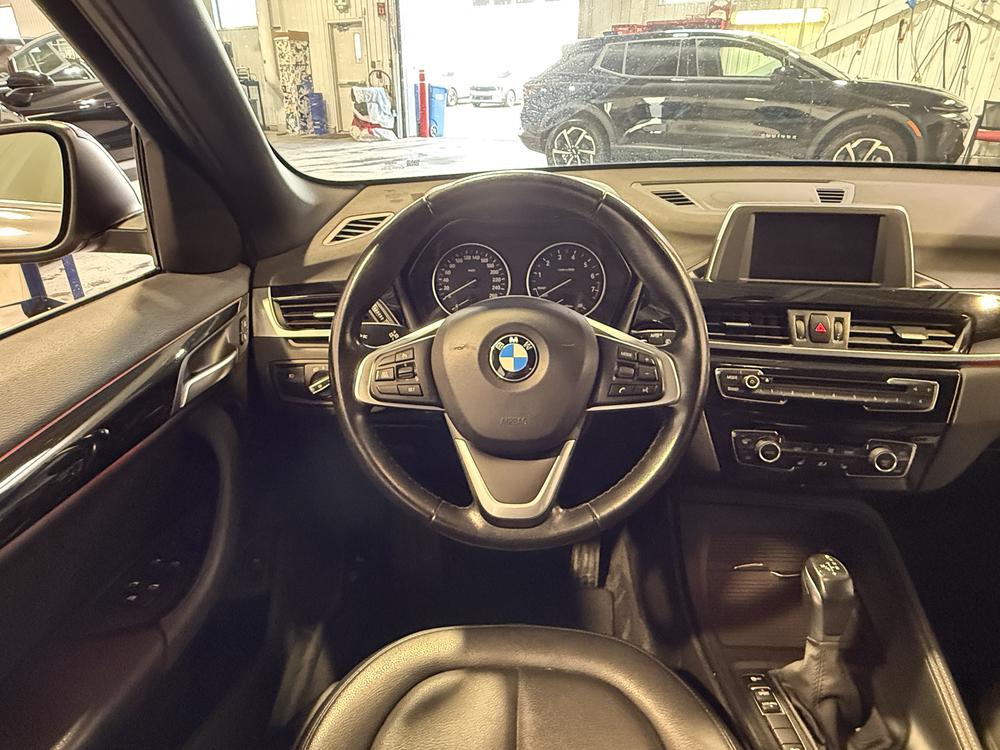 BMW X1 XDRIVE 28I 2018 d&rsquo;occasion à vendre - 17