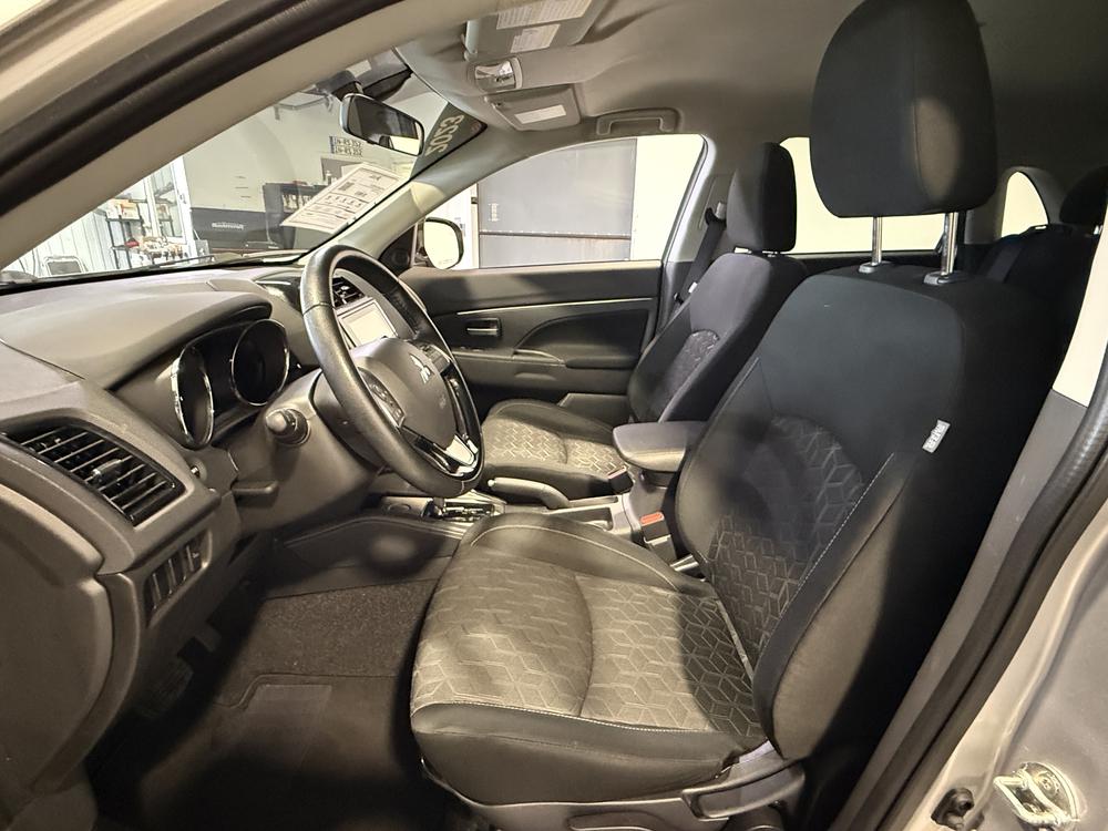 Mitsubishi RVR SE 2023 d&rsquo;occasion à vendre - 16