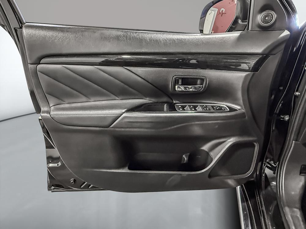 Mitsubishi Outlander PHEV GT 2018 d&rsquo;occasion à vendre - 14