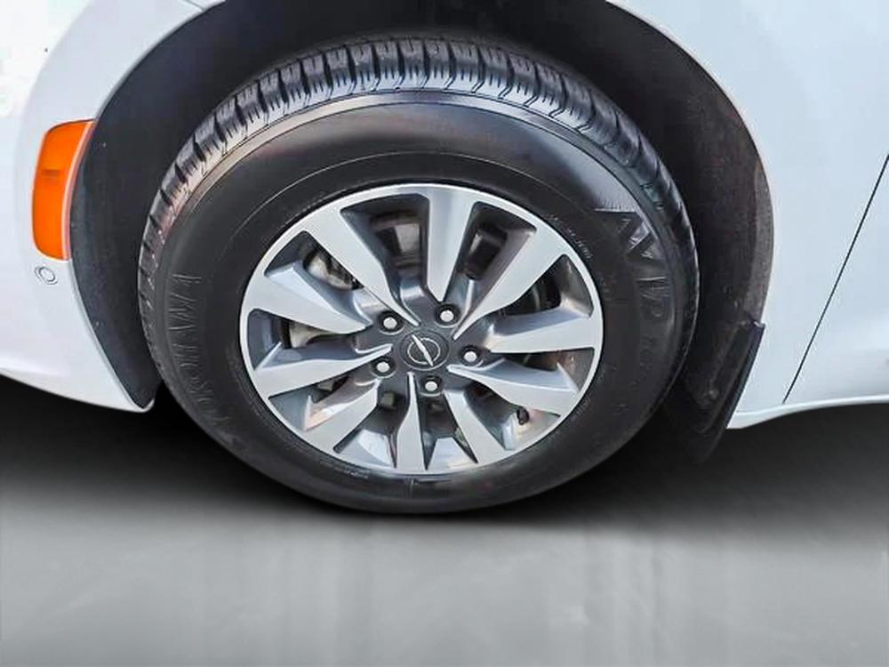 Chrysler Pacifica Hybrid LIMITED 2022 d&rsquo;occasion à vendre - 11