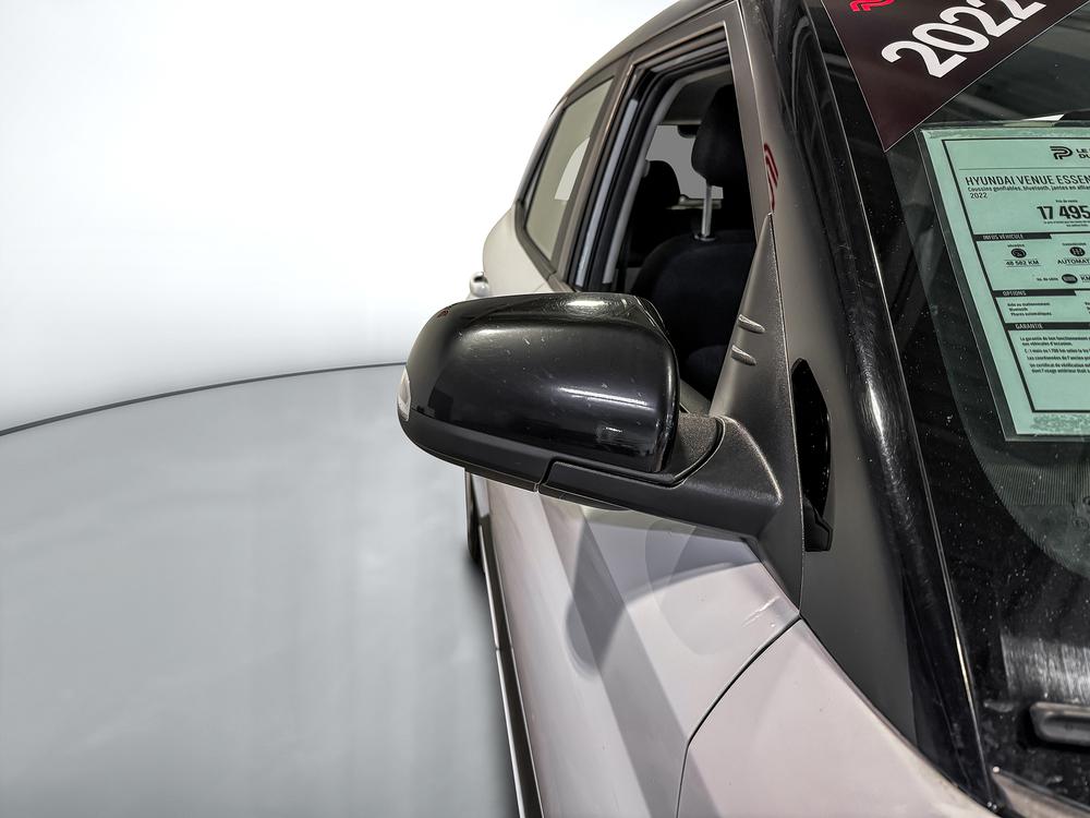 Hyundai Venue essential 2022 à vendre à Donnacona - 11