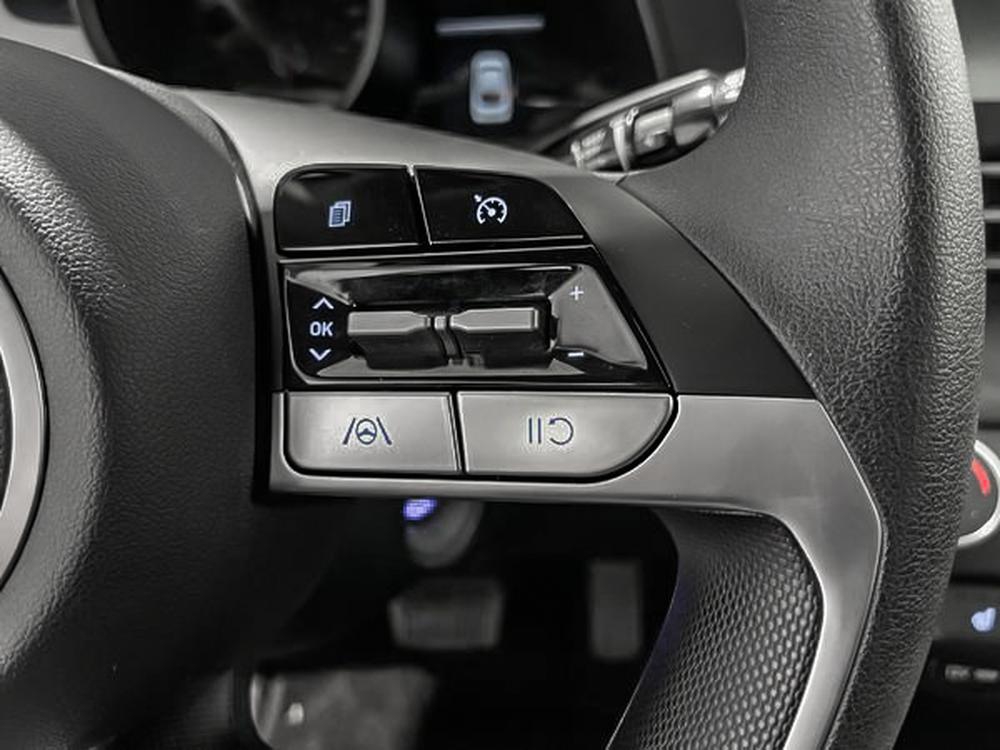 Hyundai Elantra Essential 2023 à vendre à Trois-Rivières - 17