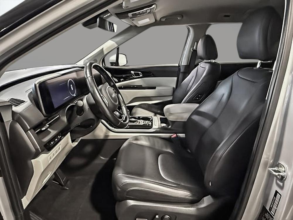 Kia Carnival EX 2023 d&rsquo;occasion à vendre - 16