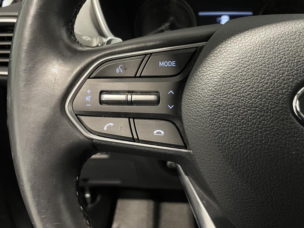 Hyundai Santa Fe Essential 2021 d&rsquo;occasion à vendre - 16