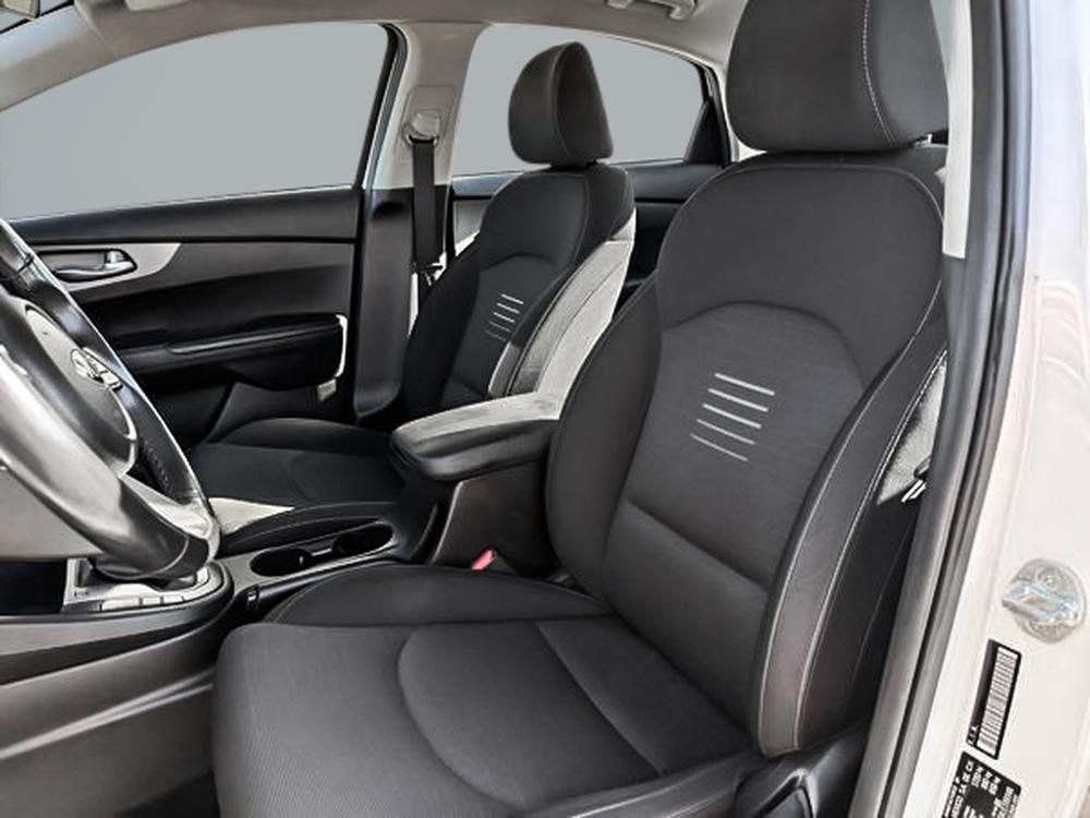 Kia Forte LX 2020 d&rsquo;occasion à vendre - 17