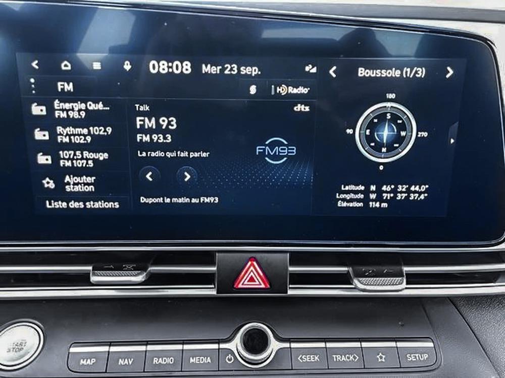 Hyundai Elantra LUXURY 2023 d&rsquo;occasion à vendre - 21