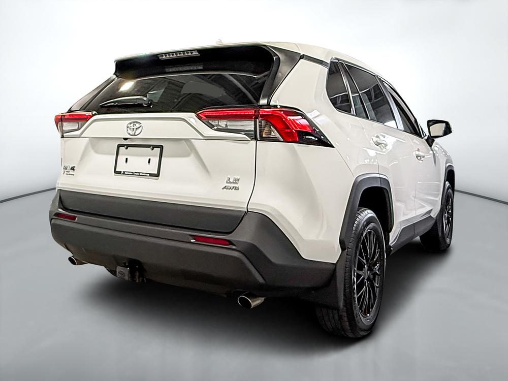 Toyota RAV4 LE AWD 2022 d&rsquo;occasion à vendre - 3