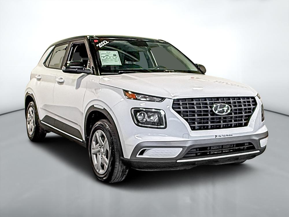 Hyundai Venue essential 2022 à vendre à Donnacona - 1