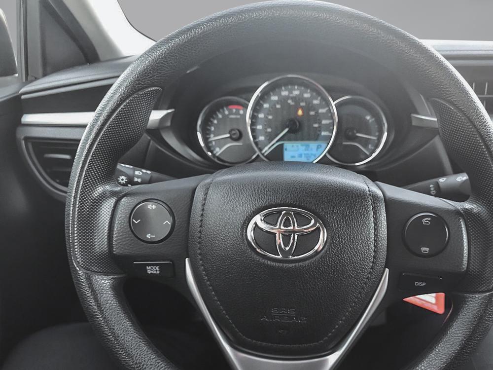 Toyota Corolla CE 2016 d&rsquo;occasion à vendre - 19