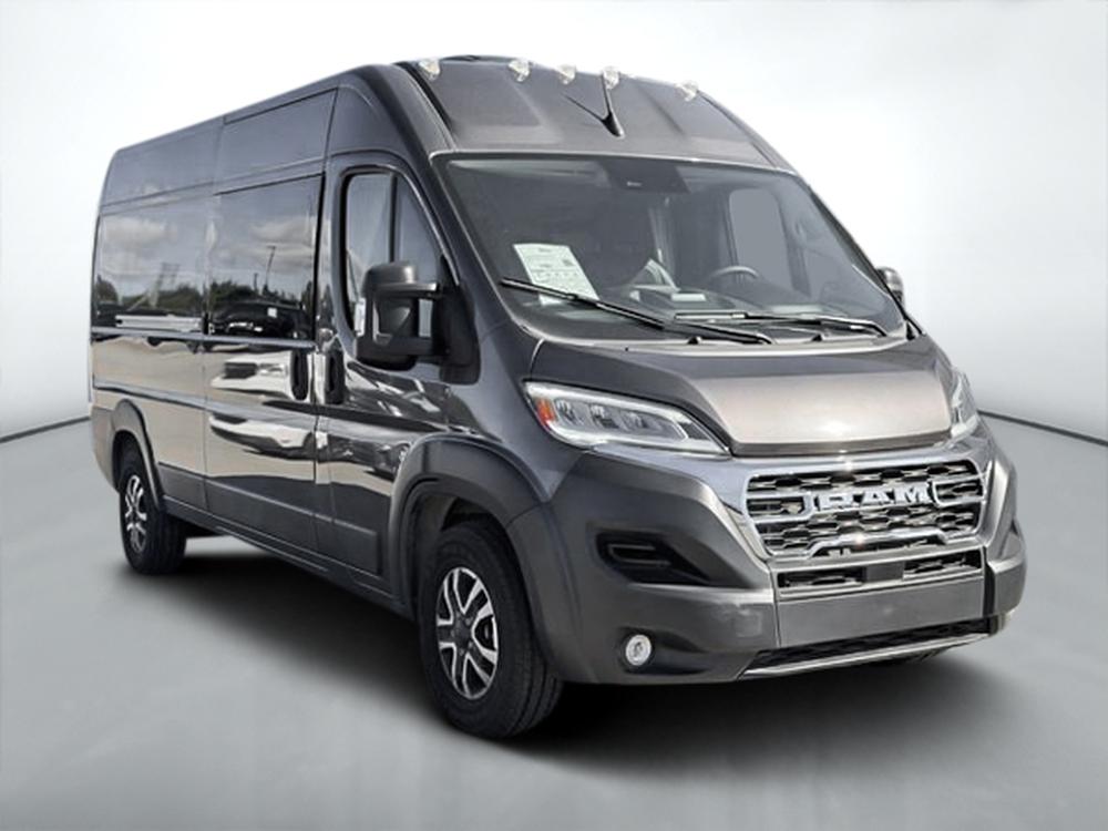 Ram ProMaster fourgonnette utilitaire 2500 SLT CAMPEUR