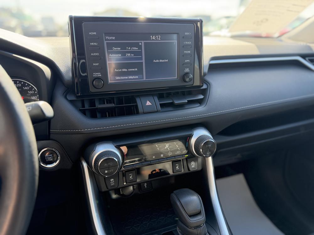Toyota RAV4 XLE 2022 d&rsquo;occasion à vendre - 18