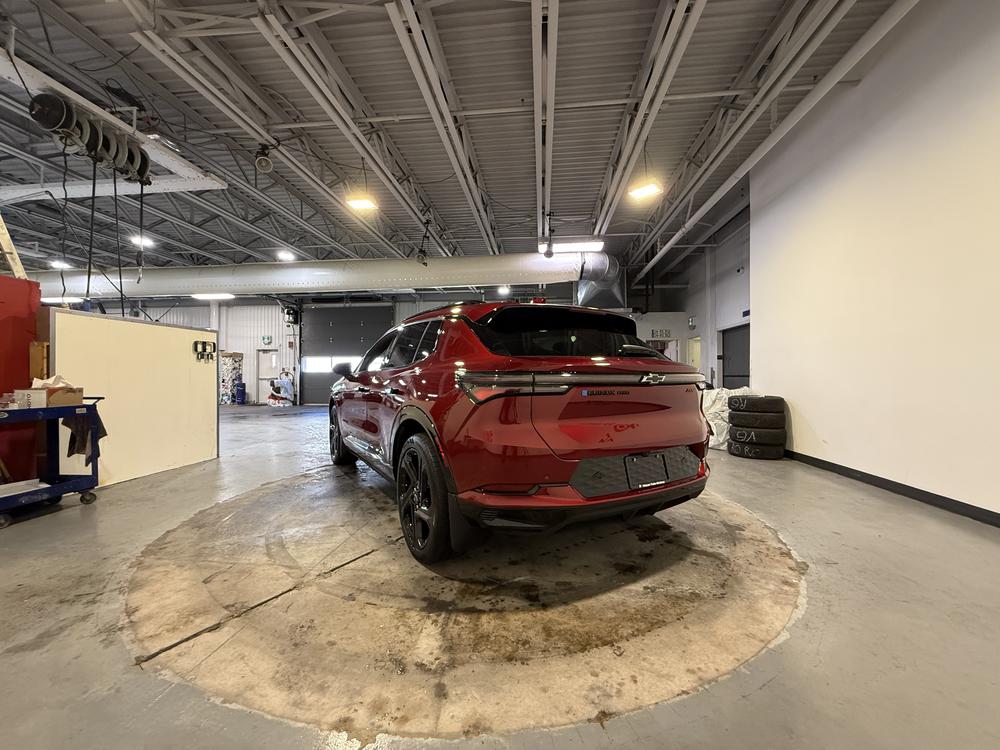 Chevrolet Equinox EV 2025 Rouge usage à vendre Chevrolet Equinox EV 2025 Rouge usage à vendre