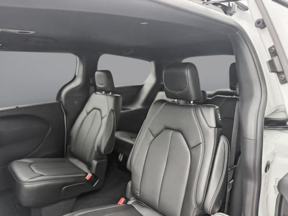 Chrysler Grand Caravan SXT 2027 d&rsquo;occasion à vendre - 9