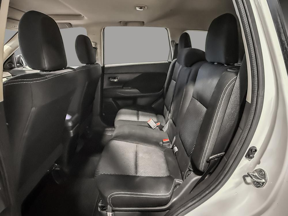 Mitsubishi Outlander SE 2017 à vendre à Donnacona - 30