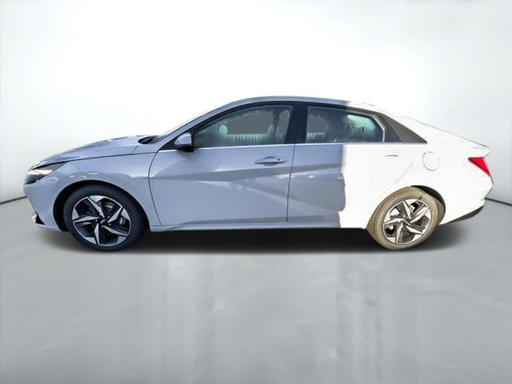 Hyundai Elantra LUXURY 2023 d&rsquo;occasion à vendre - 4