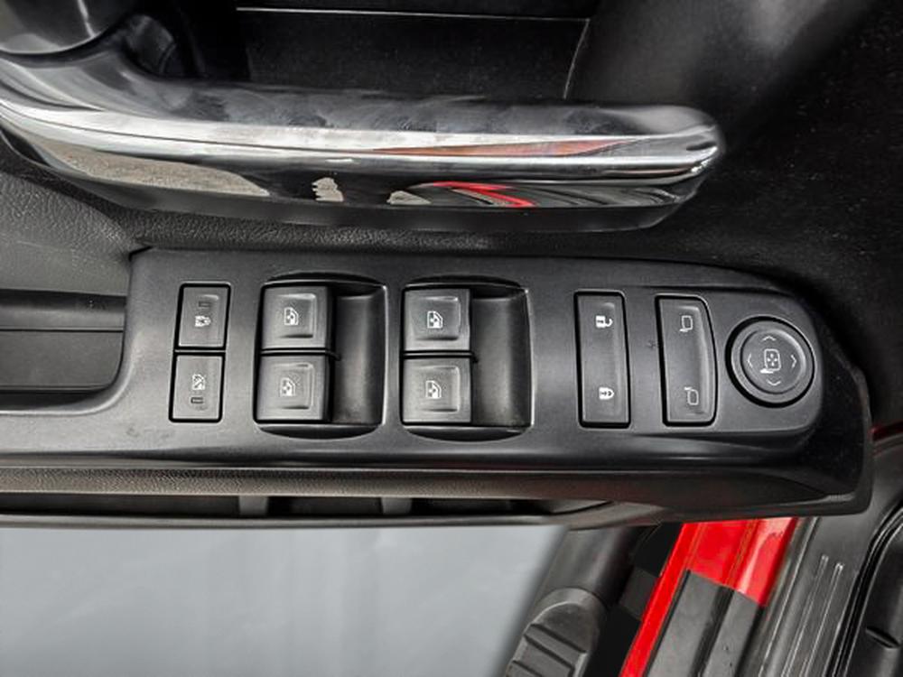 Chevrolet Silverado 1500 CUSTOM 2018 d&rsquo;occasion à vendre - 14